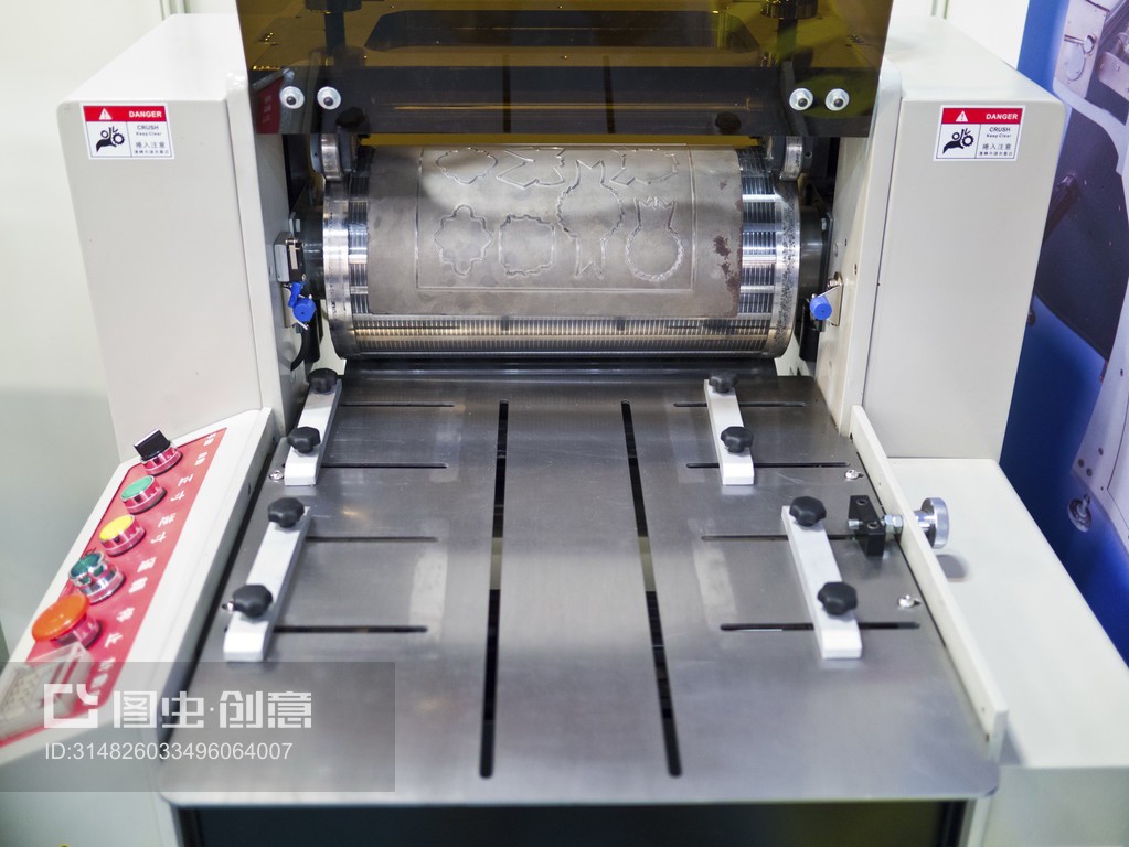 印刷機(jī) 從傳統(tǒng)技藝到現(xiàn)代工業(yè)的核心設(shè)備